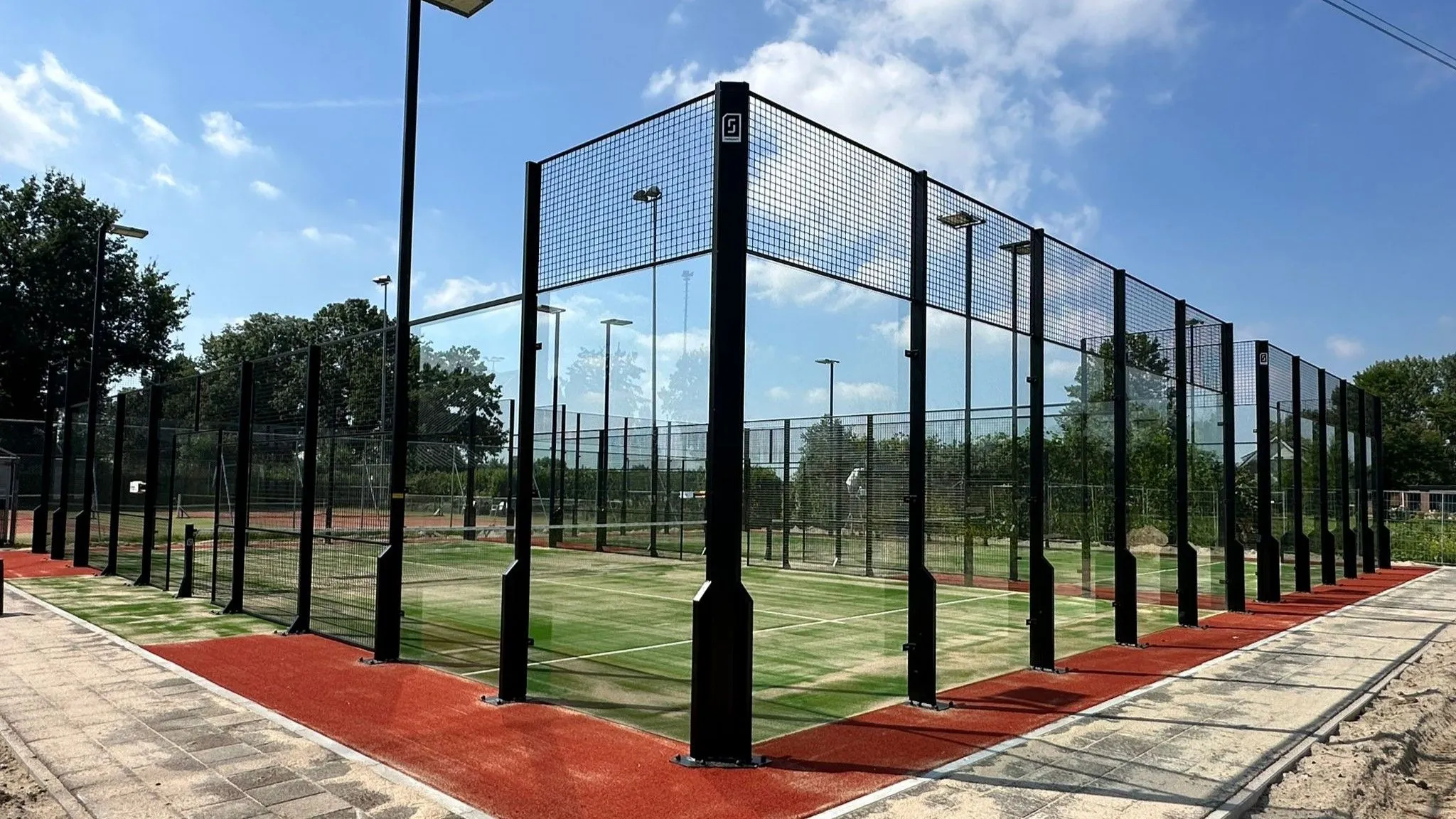 Officiële opening padelbanen bij TC De Leigraaf in Zetten