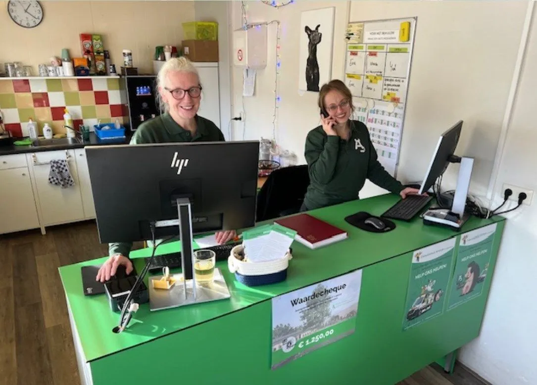 De vrijwilligers van Dierentehuis Arnhem: de baliemedewerkers