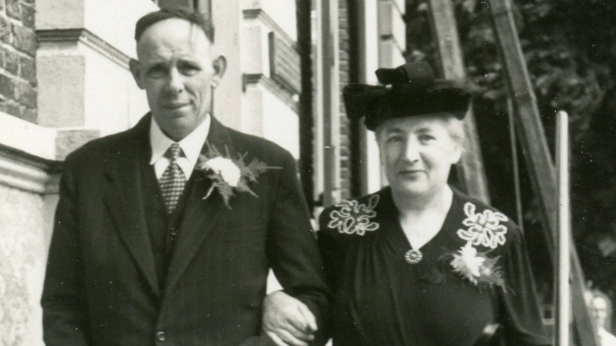 echtpaar van binsbergen van de craats liggend
