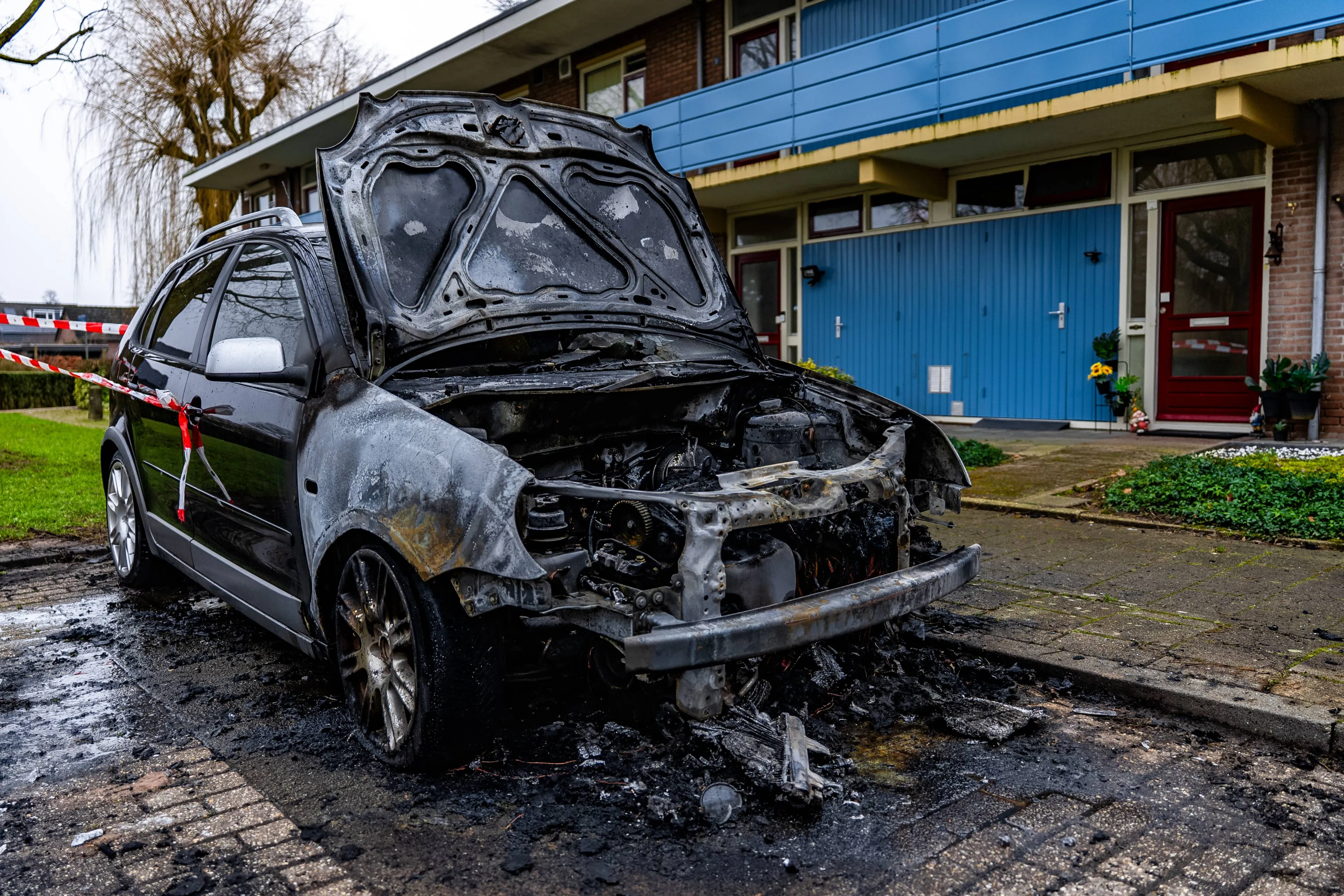 27-1 Elst autobrand