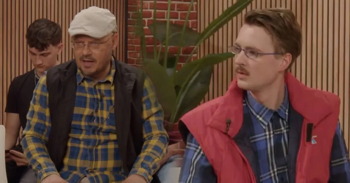 Bram Krikke en Bas Hoeflaak krijgen ruzie tijdens rechtszaak: "En nu moet je uitkijken!" (VIDEO)