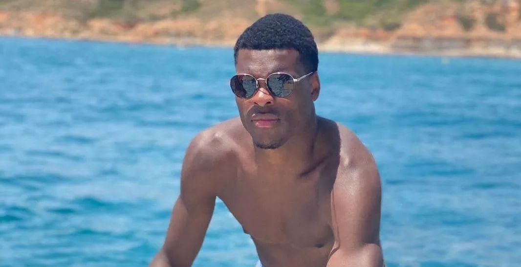 Denzel Dumfries slachtoffer van racisme bij nieuwe voetbalclub Inter (VIDEO)