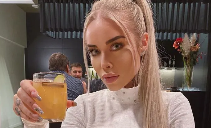 Lie Meurs: 10 prachtige foto's van de Ex On The Beach ster!