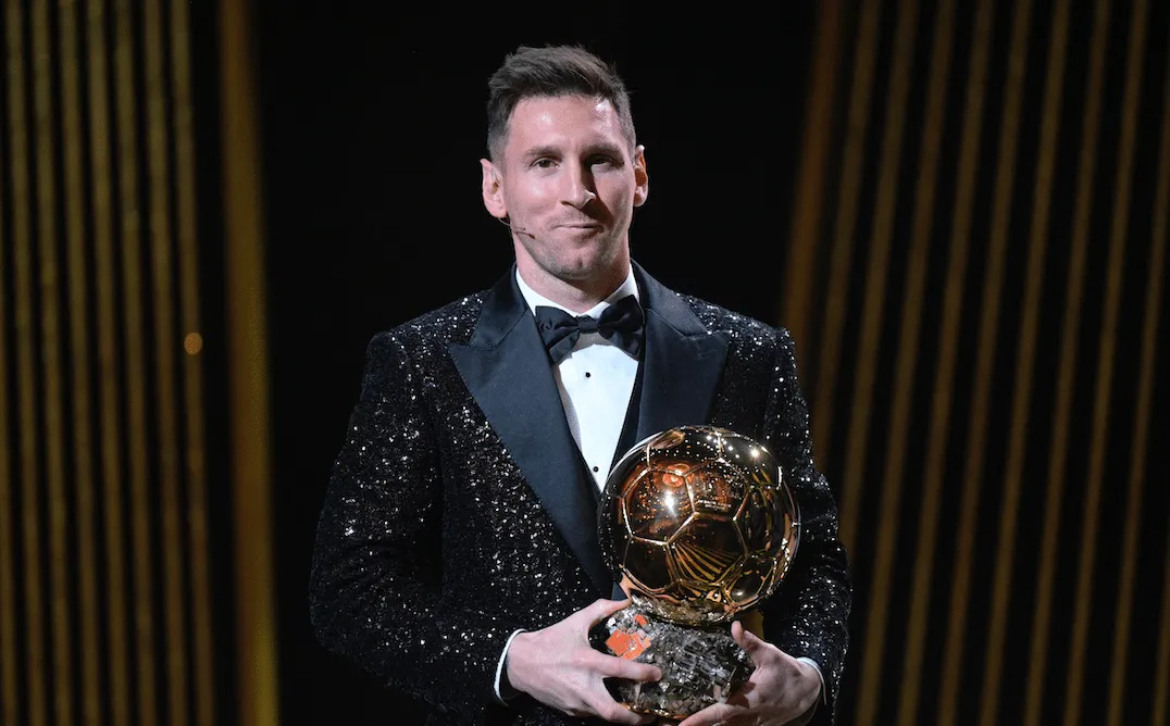 Wow: Franse politie onderzoekt mogelijke fraude Lionel Messi op gouden bal (VIDEO)