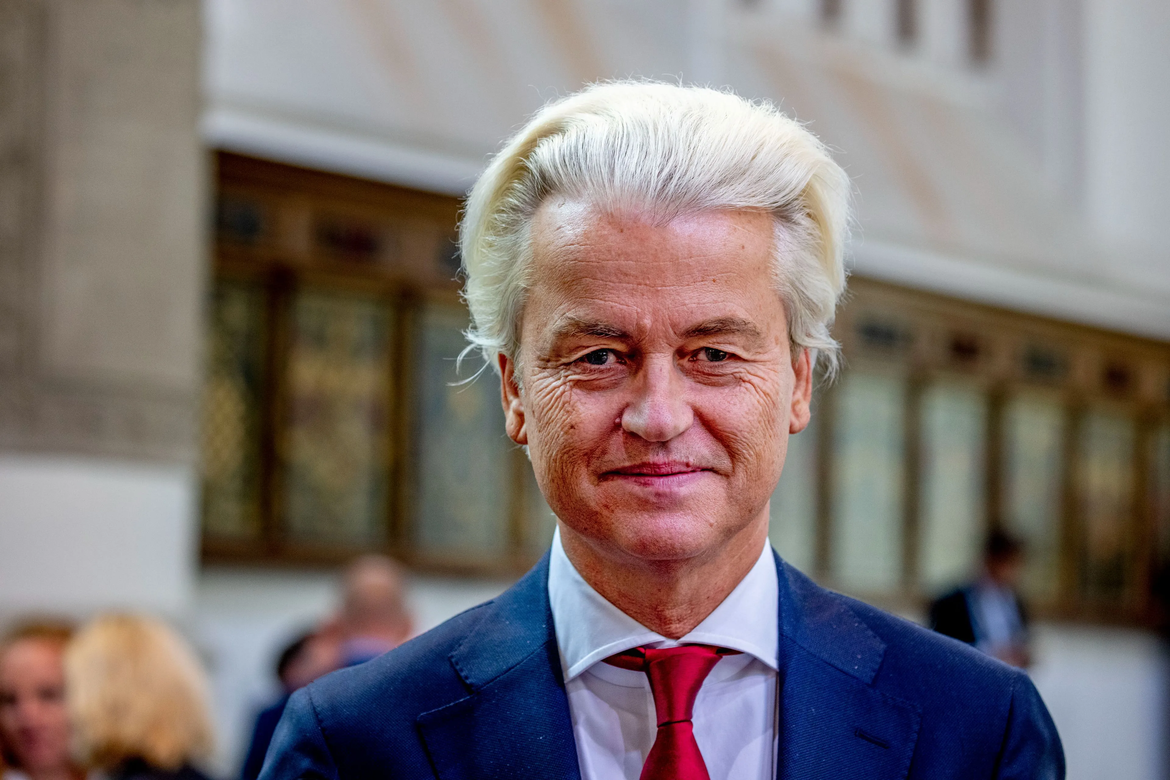OM vervolgt Pakistanen die opriepen Geert Wilders te vermoorden