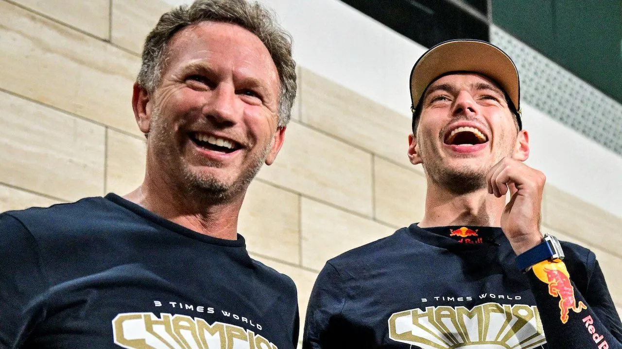 Max Verstappens teambaas heeft vieze foto's naar een Red Bull-medewerker gestuurd