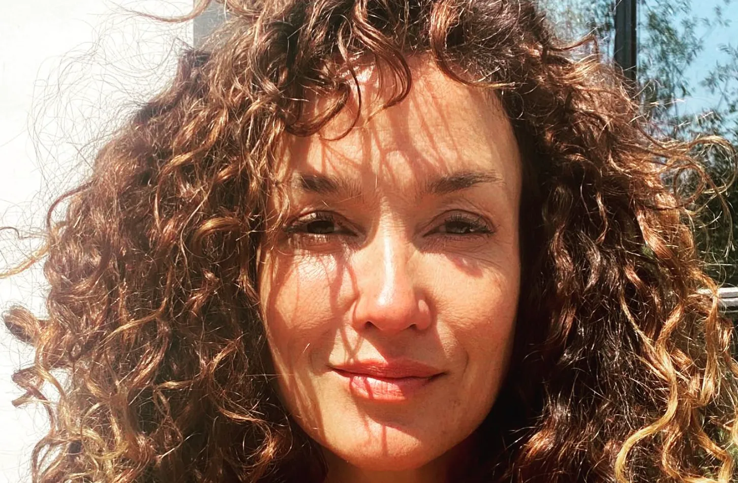 Katja Schuurman maakt volgers wild met pikante foto van vroeger