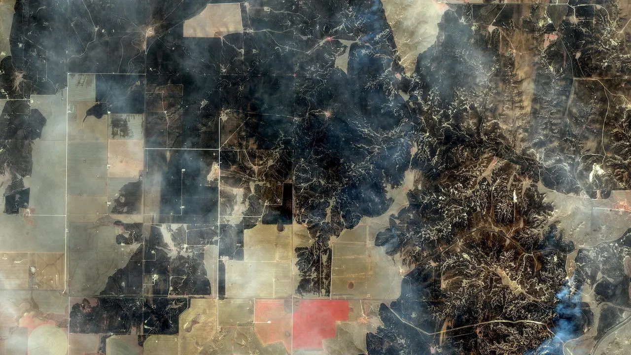 Enorme natuurbrand in Texas is zichtbaar vanuit de ruimte