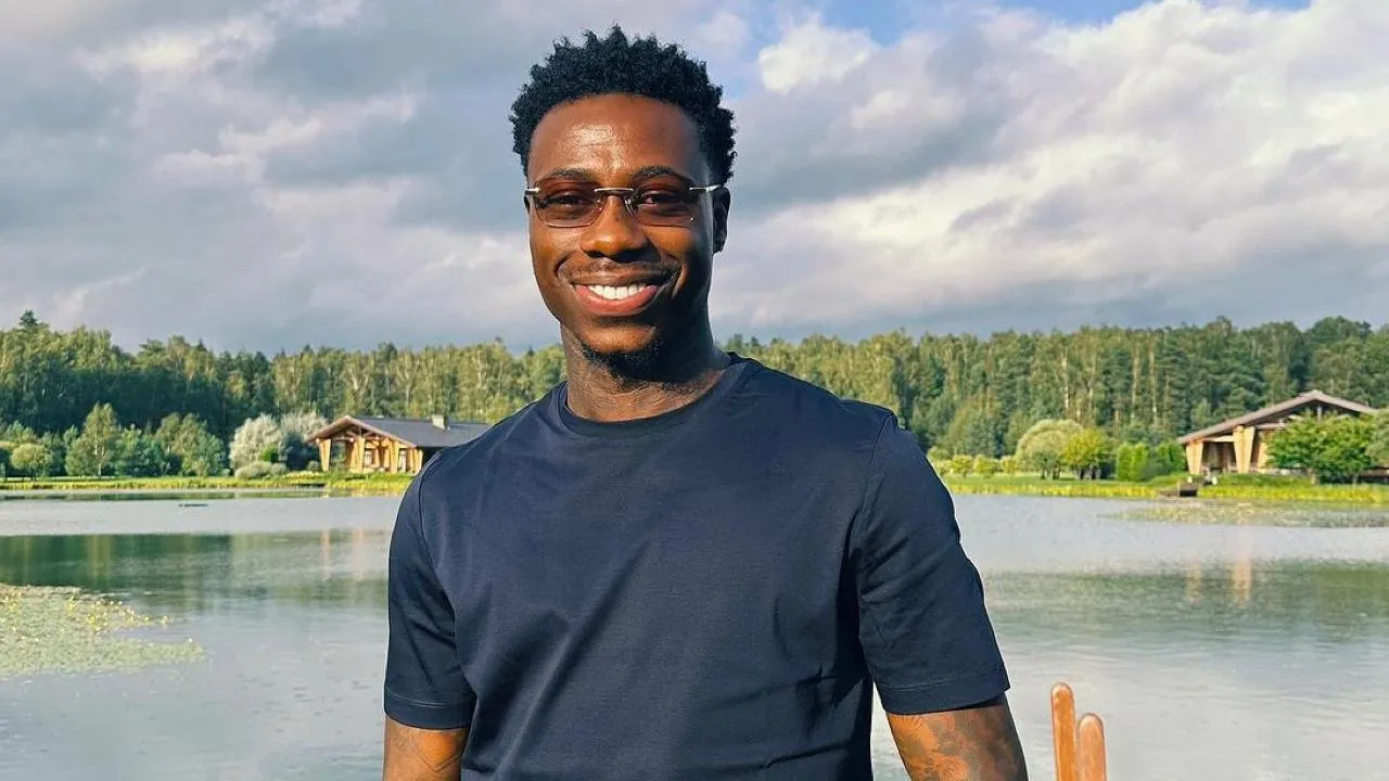 Quincy Promes deelt nieuw nummer: "De rechter gaf me negen jaar cel" (VIDEO)