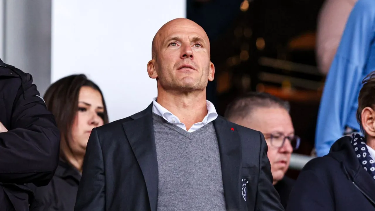 Ajax-directeur Kroes acht titel volgend seizoen niet realistisch