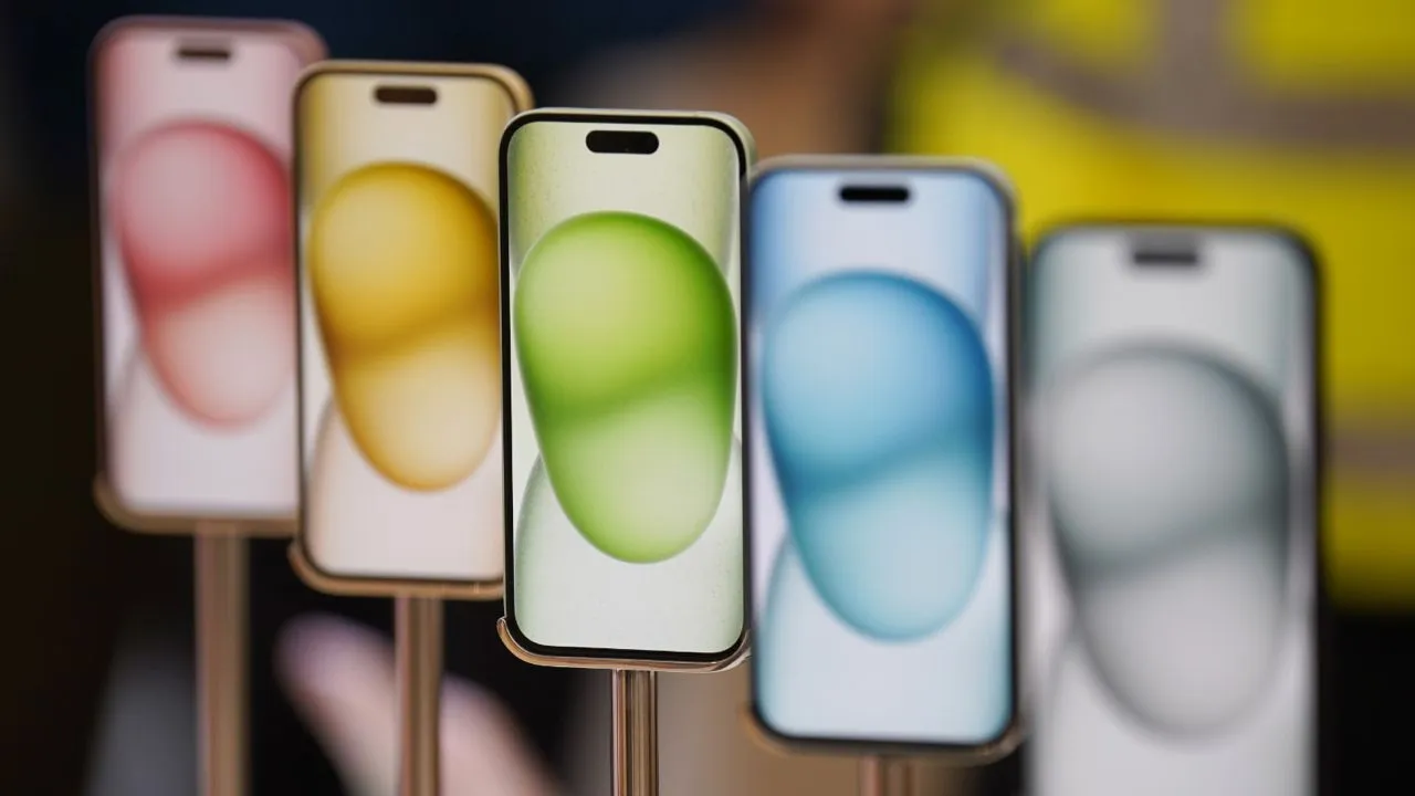 Nederlanders bellen steeds minder met mobiele telefoon