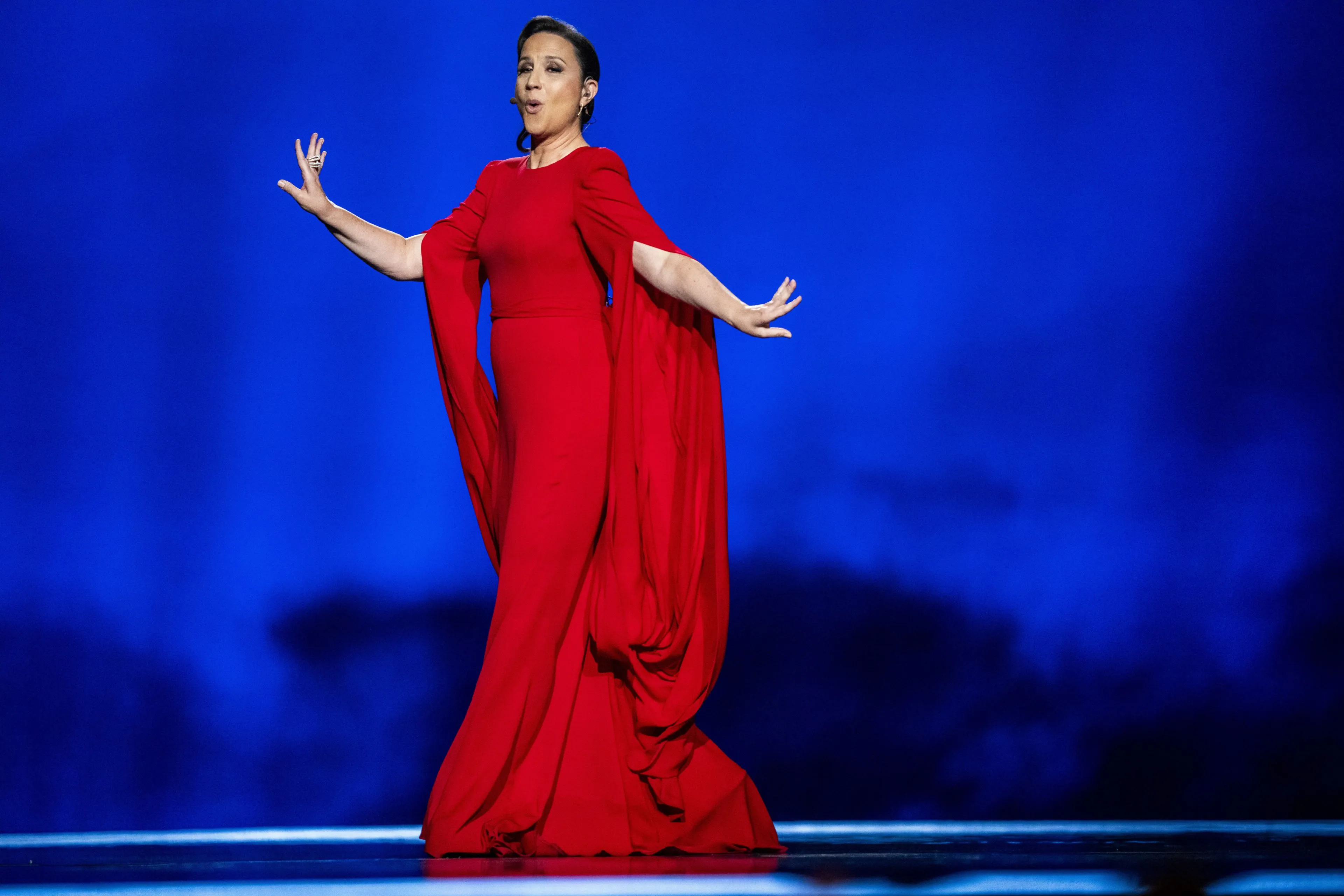 Presentatrice blundert bij Eurovisie? ‘Een échte h*mo’