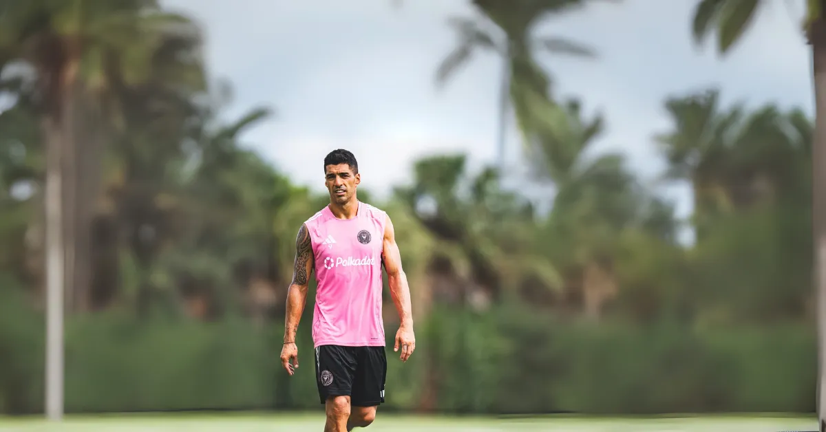 Luis Suárez zwaar geschorst na spuugincident