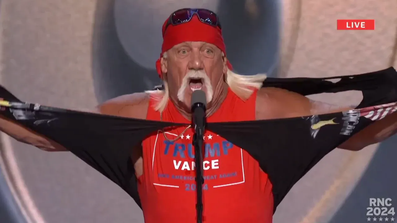 WWE-Legende Hulk Hogan unterstützt Donald Trump mit Wrestling-Promo auf Parteitag