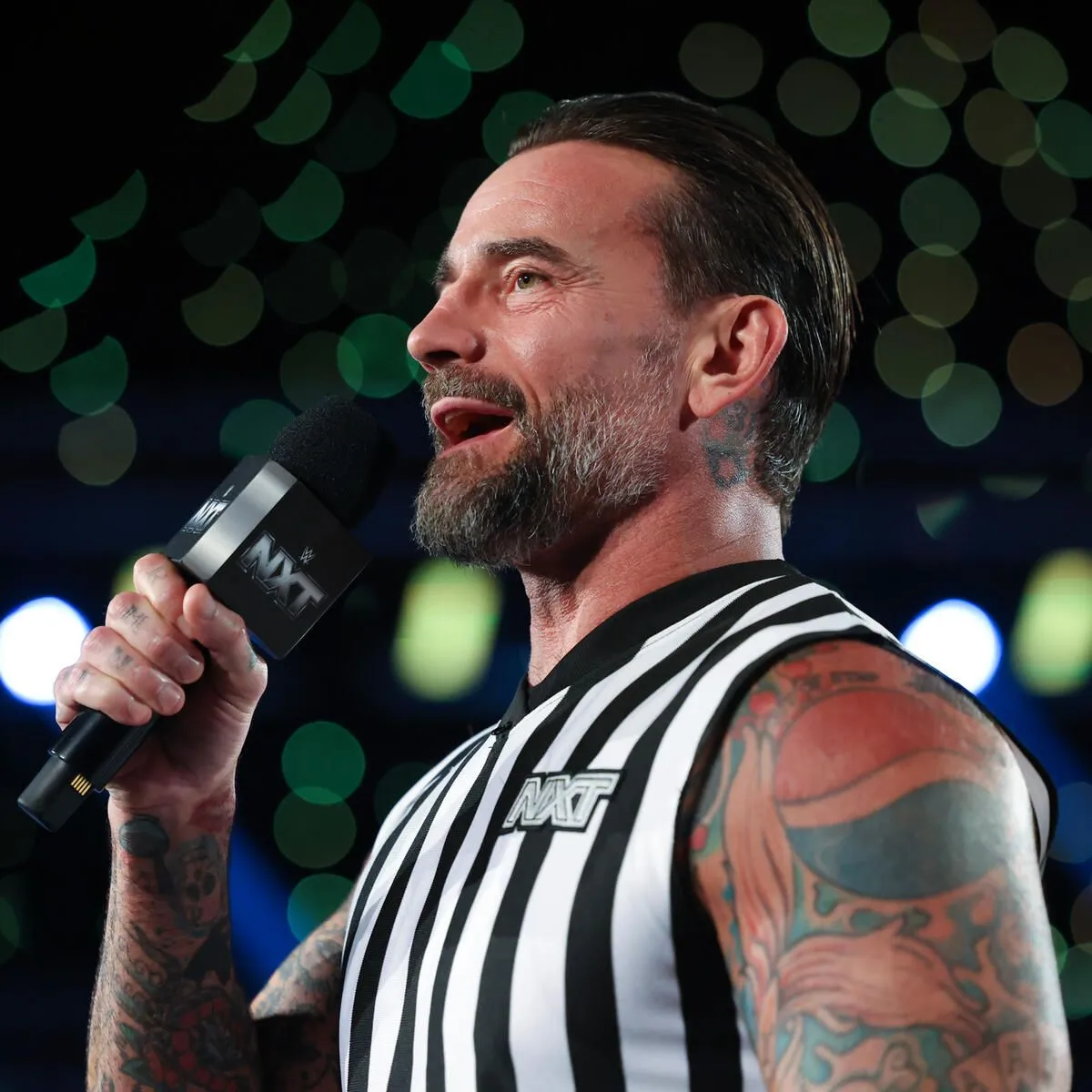 WWE: CM Punk überrascht Fans mit ungewöhnlicher Aktion!