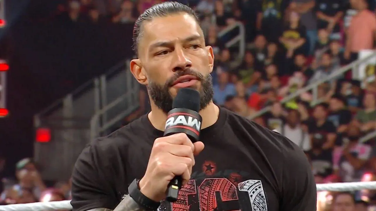 wwe_raw_210725_roman_reigns