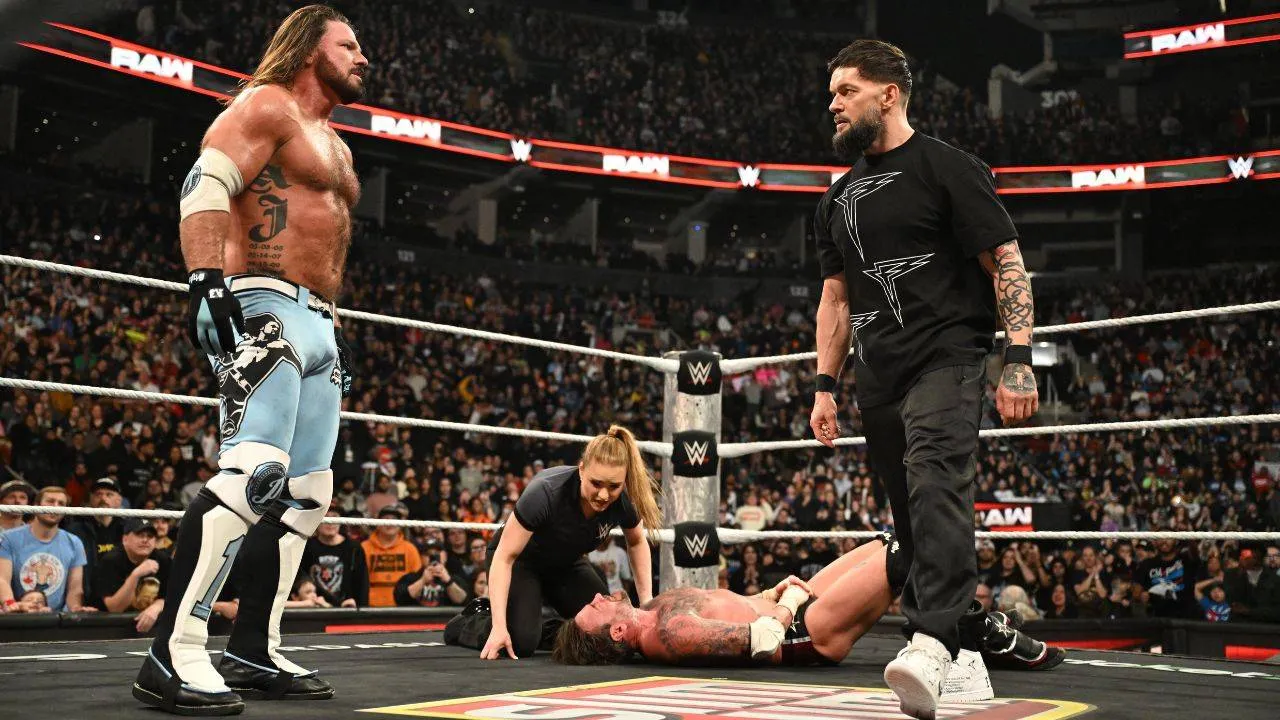 WWE Raw (26.1.26): Plötzlicher Angriff auf CM Punk! Wende um Bron Breakker! #1-Herausforderer fix!