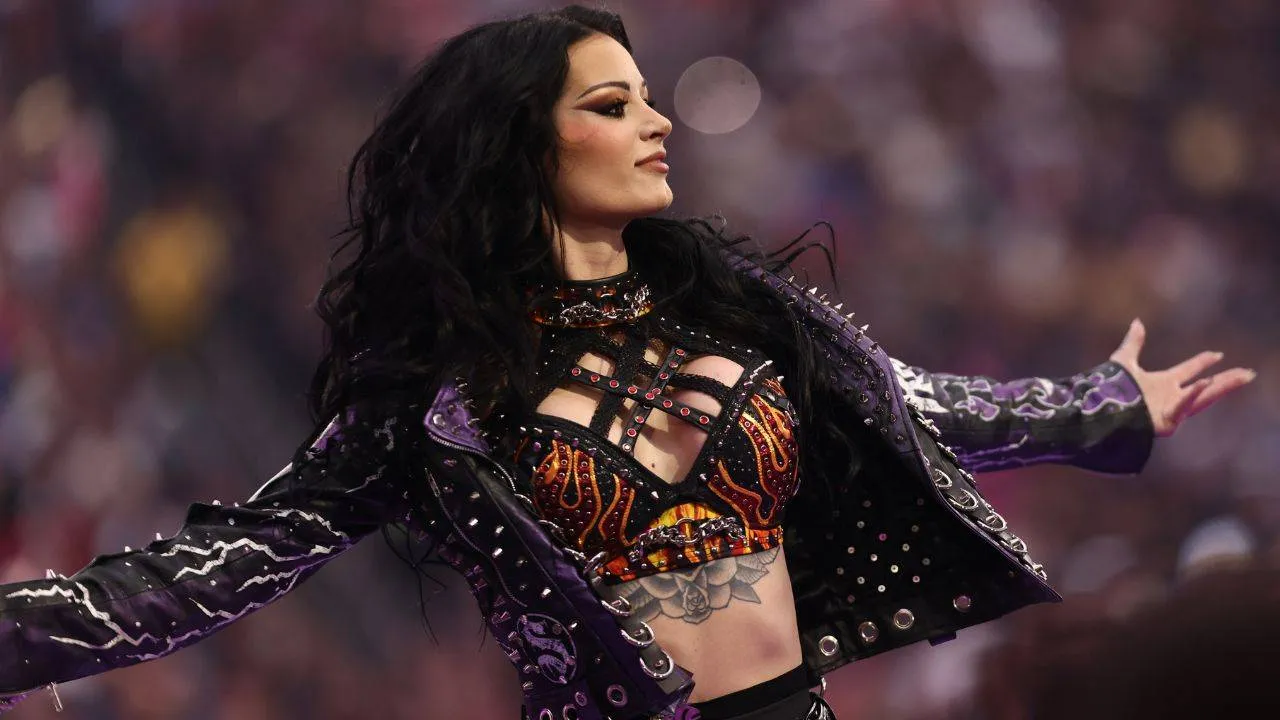 wwe_paige_saraya_180426