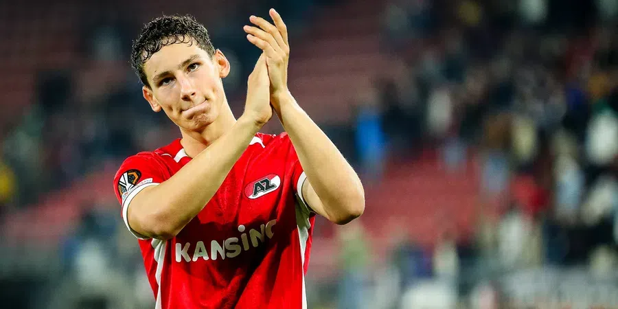 Van Bommel vindt dat Danny Makkelie iets 'heel geks' zei na handsbal