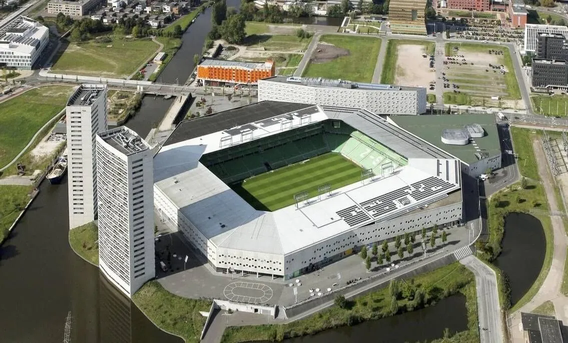 Het is wel duidelijk welke speler PSV volgend seizoen nodig heeft: 'Alles wat hij doet ademt klasse uit, verschil met Lang en Veerman groot'