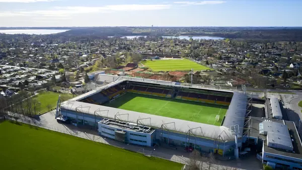 PSV informeert naar Noorse aanvaller, recordbod Feyenoord mocht niet baten