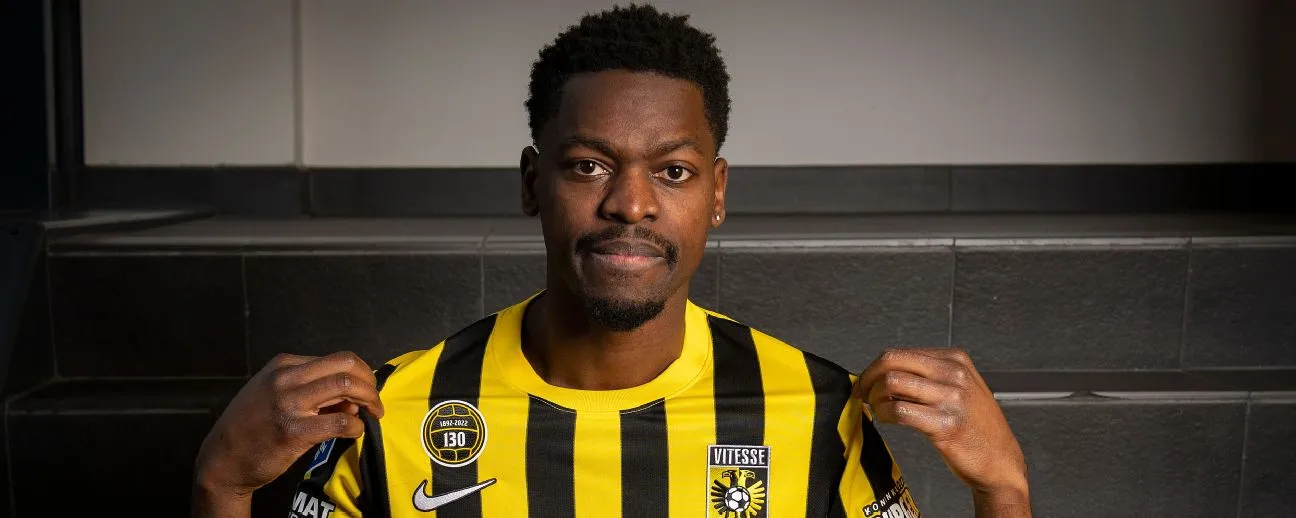 De staande ovatie voor Isimat-Mirin, zware avond voor Franse cultspeler maar ode PSV-fans deed veel goeds