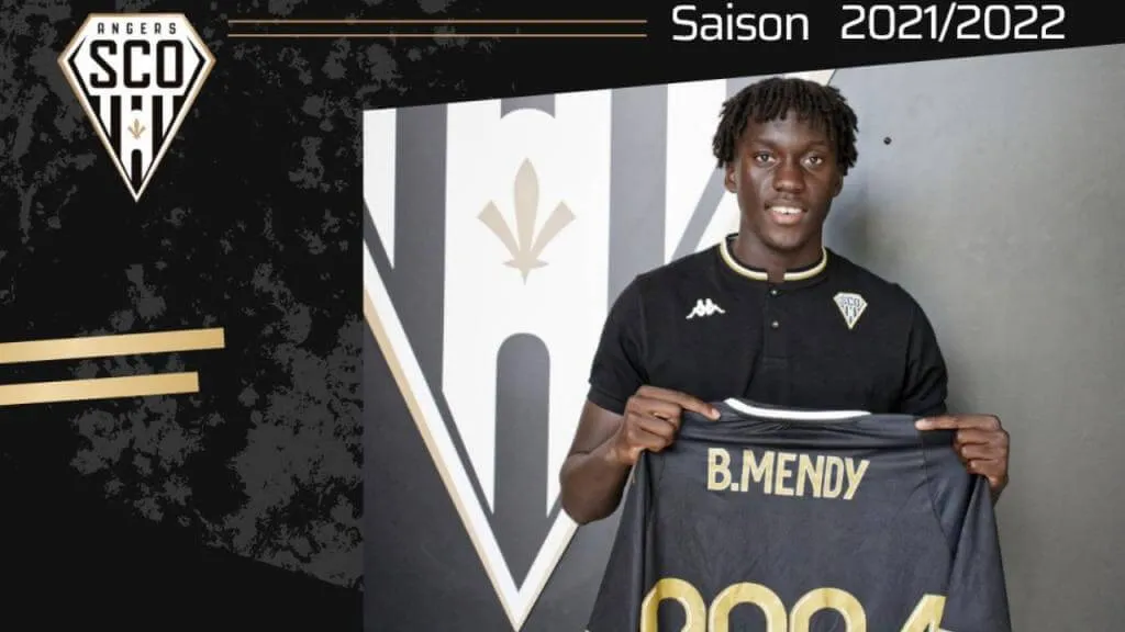 Meerdere Franse bronnen melden concrete interesse PSV in Batista Mendy, voormalig Frans jeugdinternational