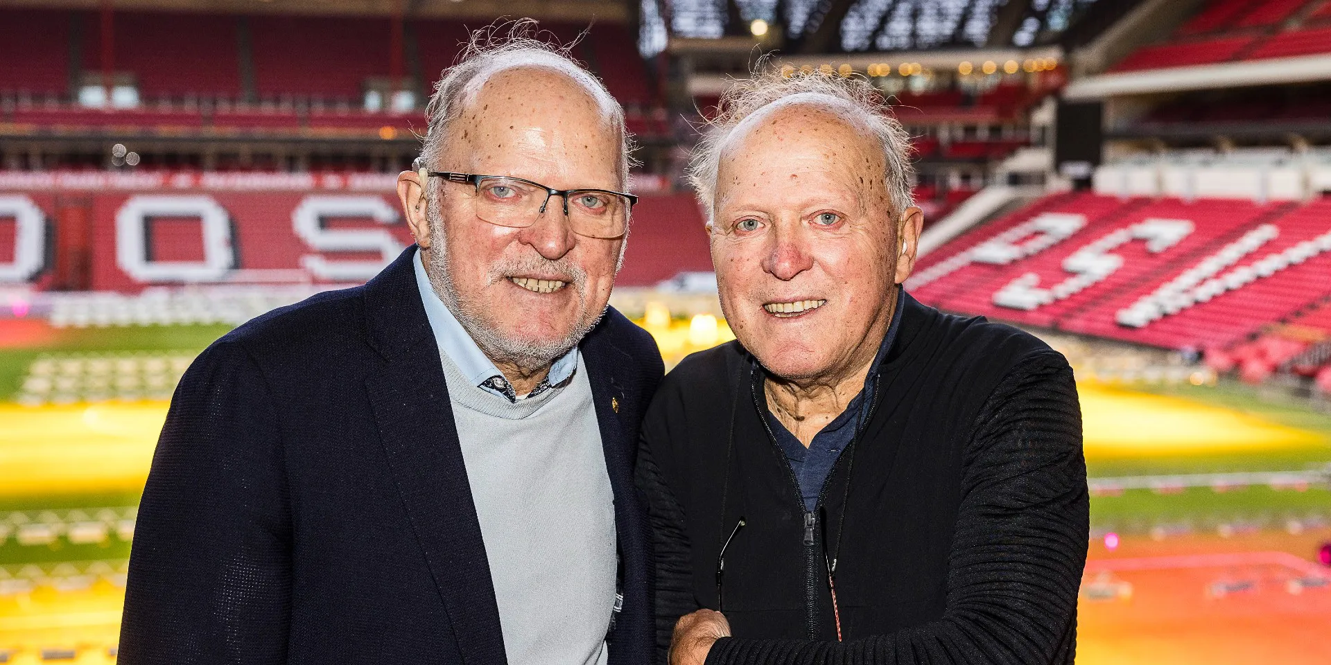 Broers Van de Kerkhof fileren Lang en Bakayoko, ook kritiek op Benítez, Veerman en Schouten