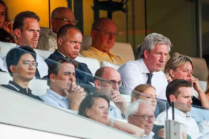 PSV-directie verrast door de aanhang: 'Mogelijk stadionverboden'