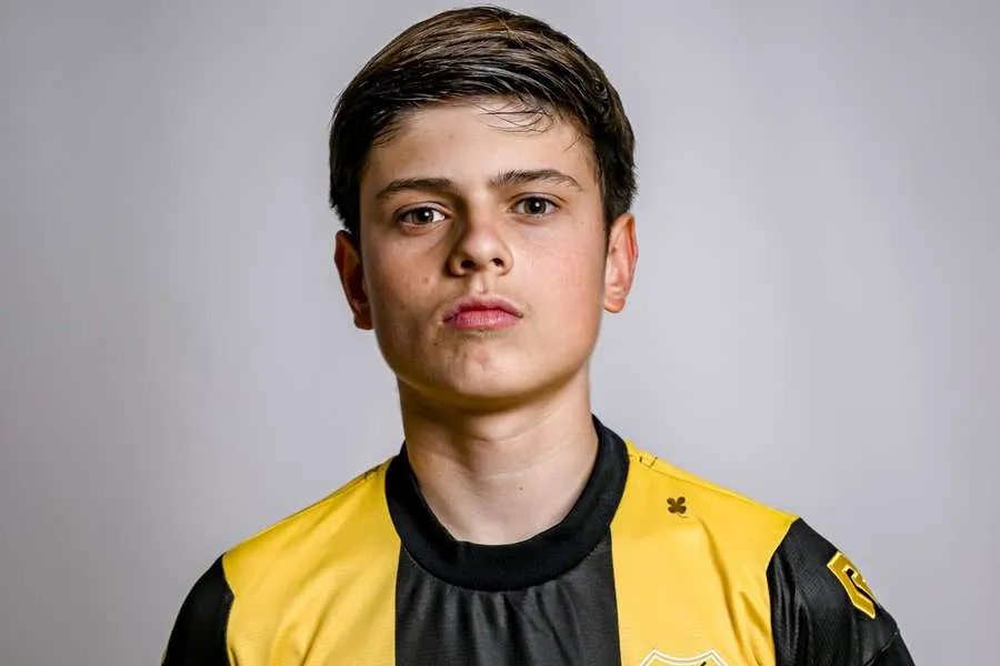 Officieel | Huntelaar is PSV'er: 'Schuif hem maar door voor zondag'