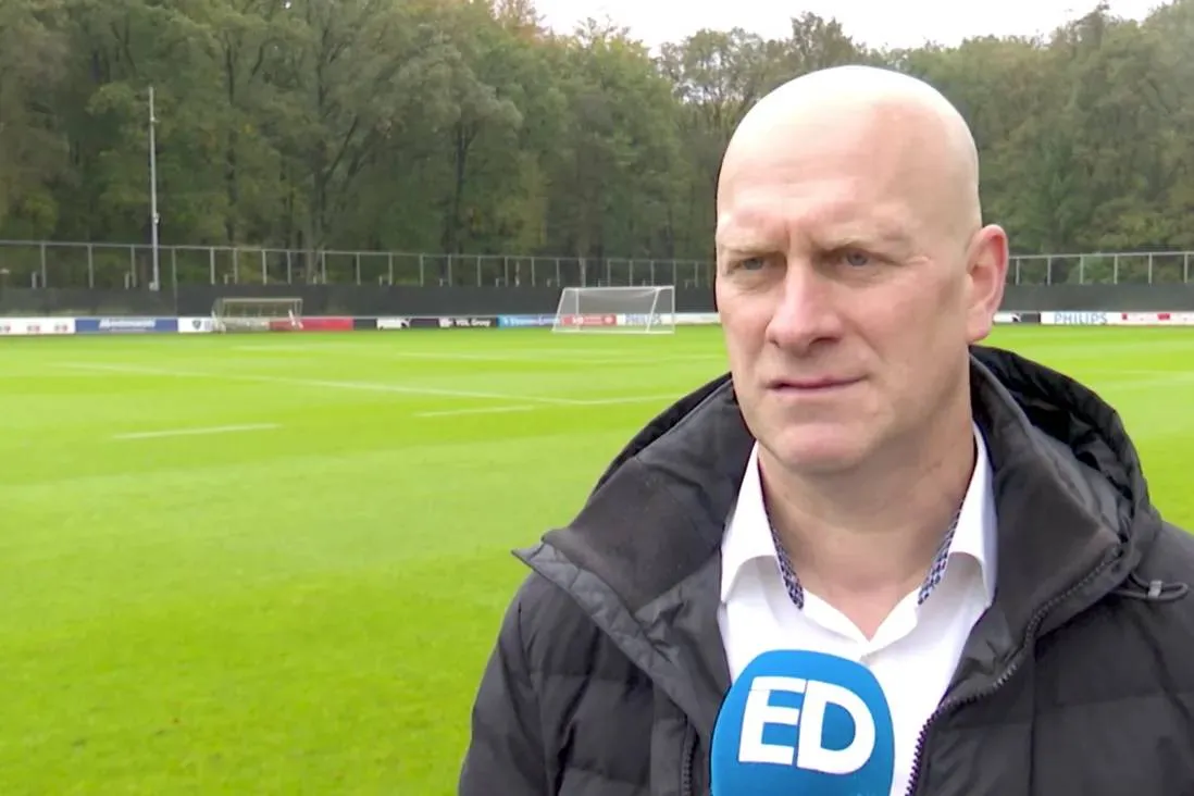 Elfrink weet op welke plek PSV zich nog meer wil versterken naast spitspositie