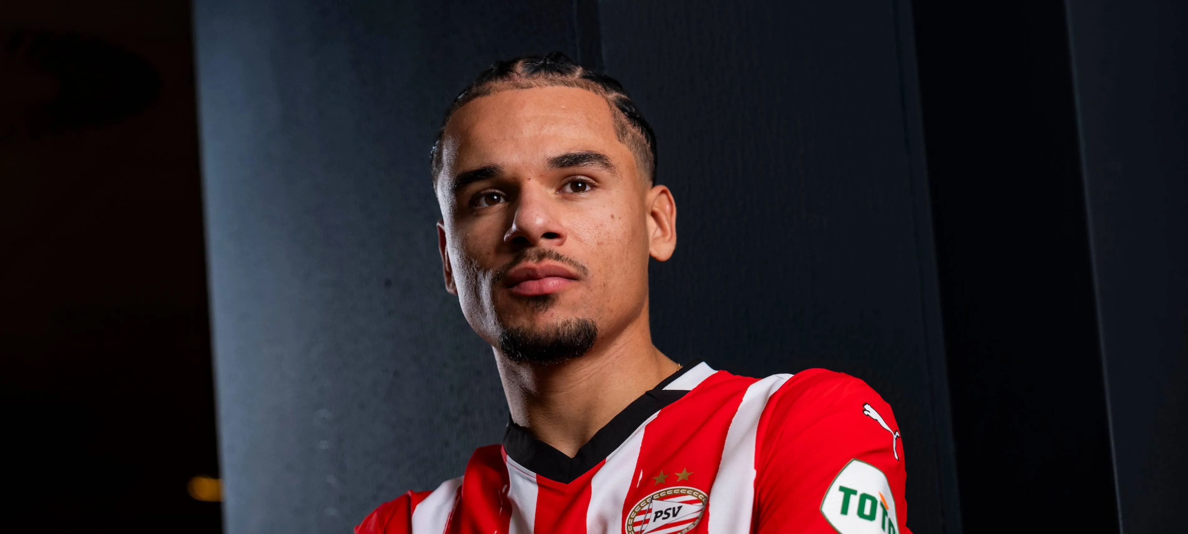 Verwachte opstelling flink gehavend PSV in Leverkusen met alsnog 'een logische' spits