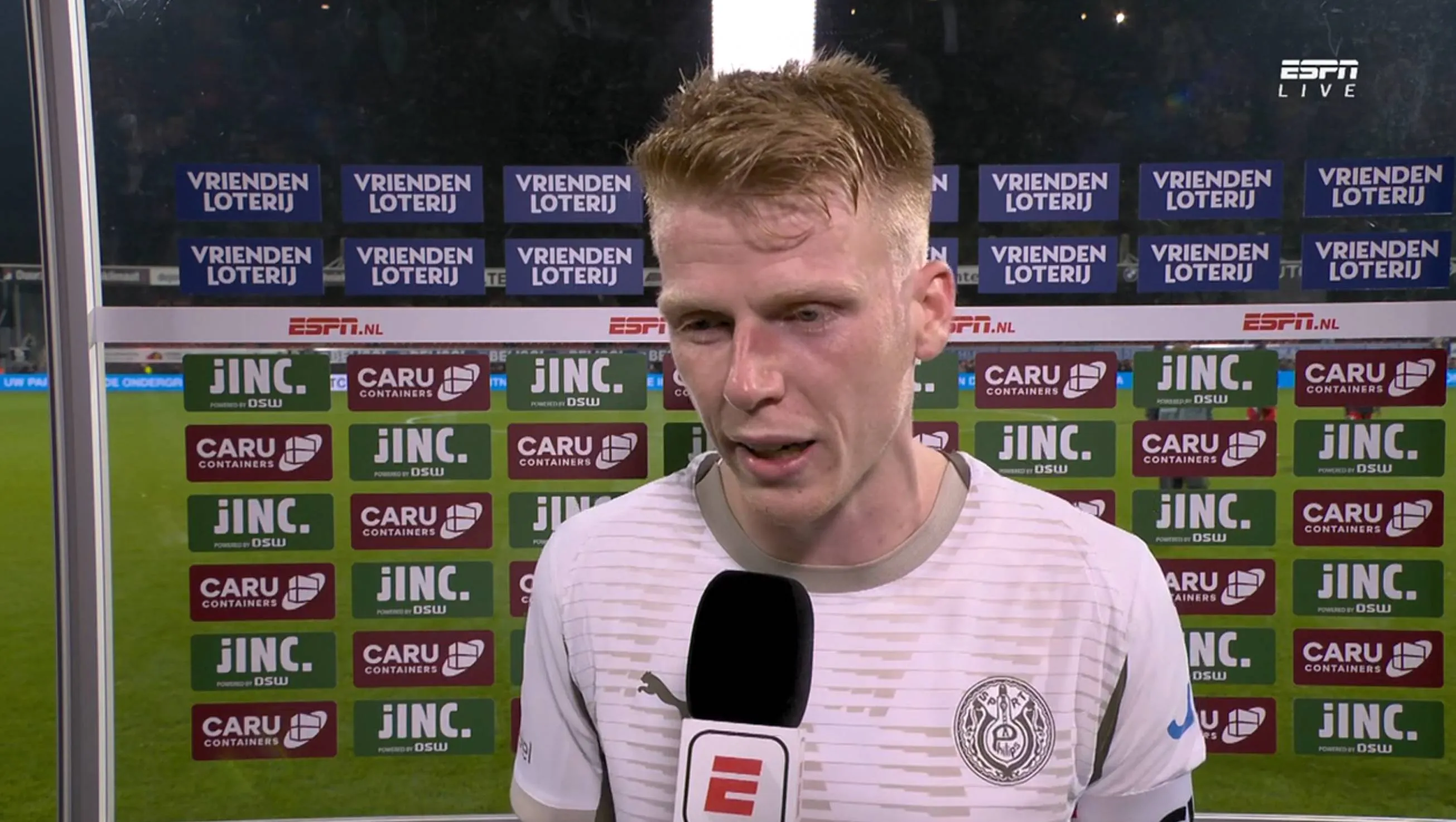 Schouten eerlijk na Excelsior - PSV: 'Dit mag niet gebeuren'
