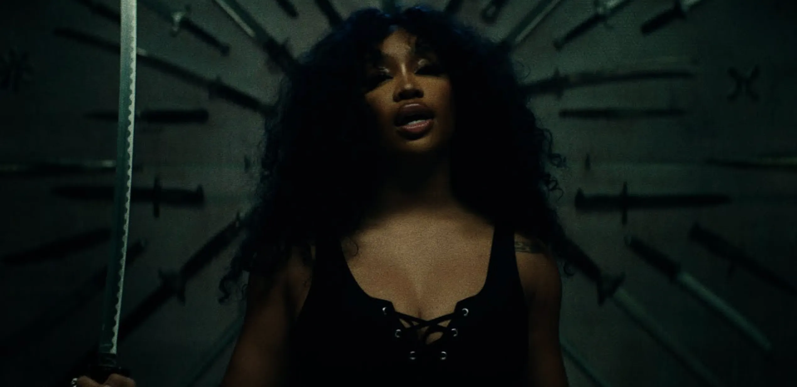SZA uit de kleren voor nieuwe video Kill Bill