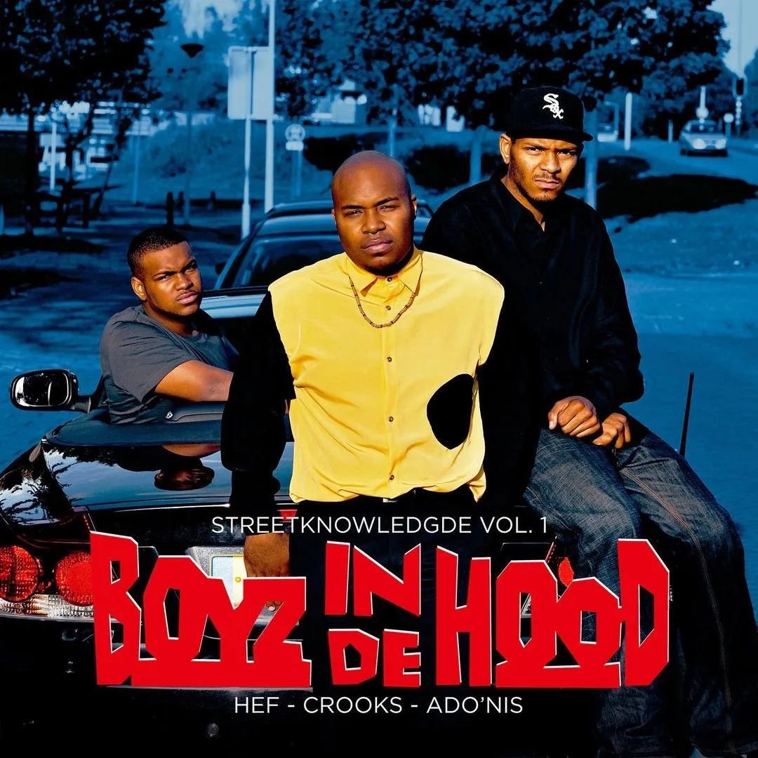 Adje, Hef & Crooks zetten oude albumcover van Boyz In De Hood in nieuw jasje