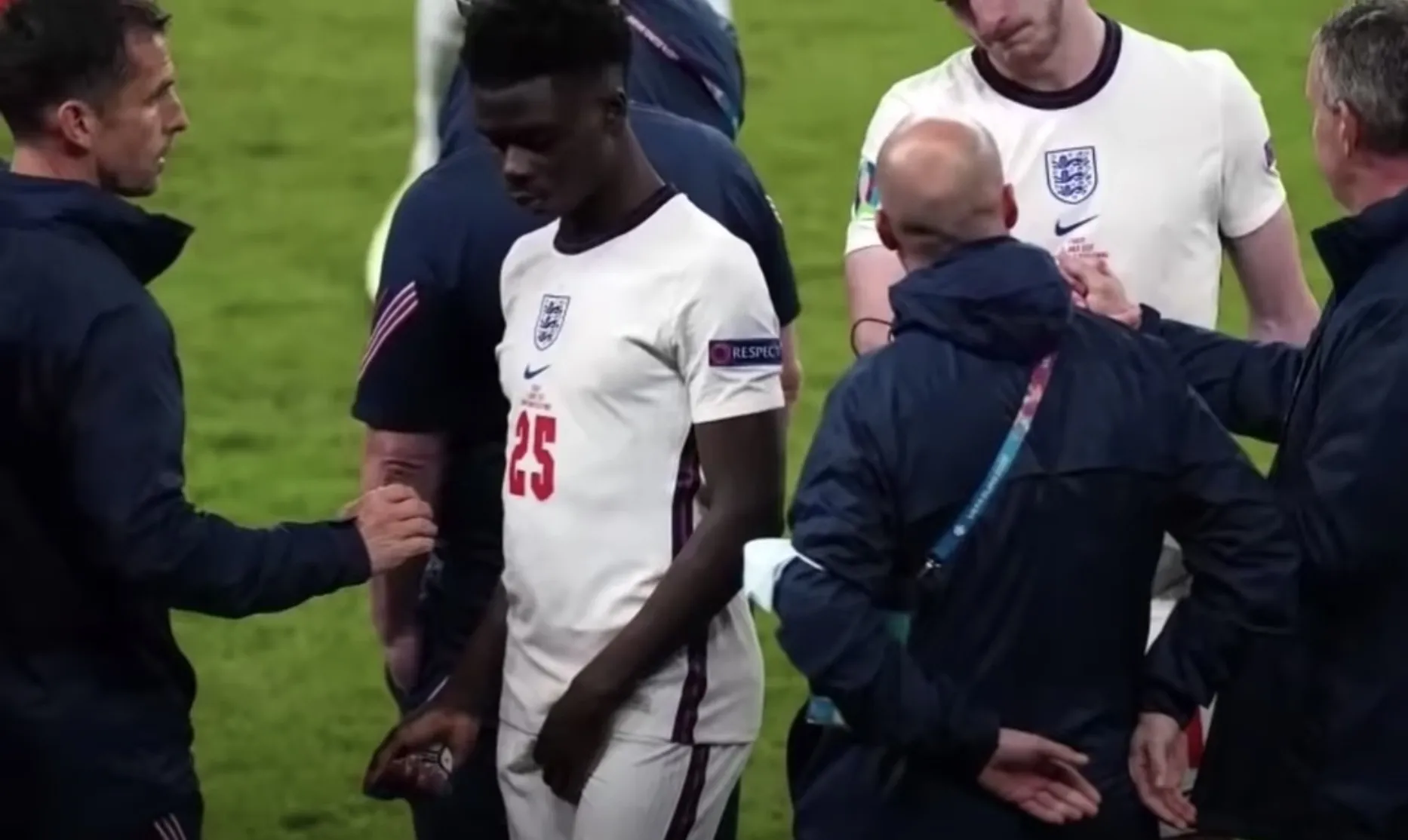 Saka, Rashford en Sancho slachtoffers van racisme na verloren EK-finale
