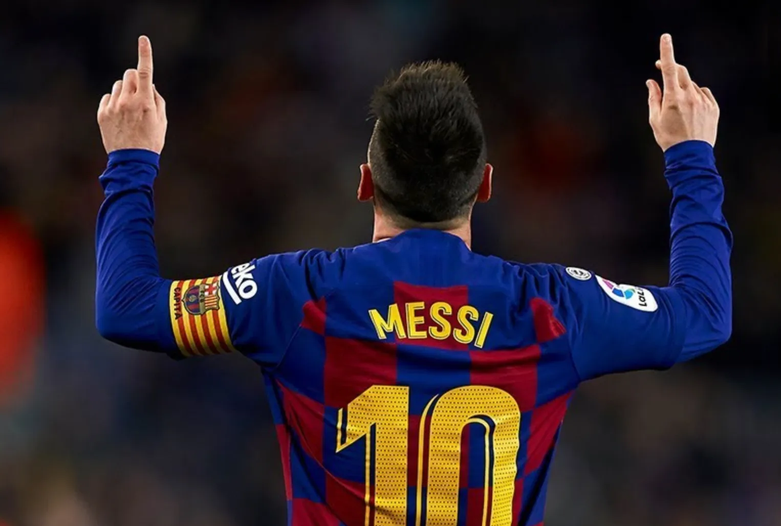 FC Barcelona supporters roepen in 10e minuut van klassieker massaal om Messi