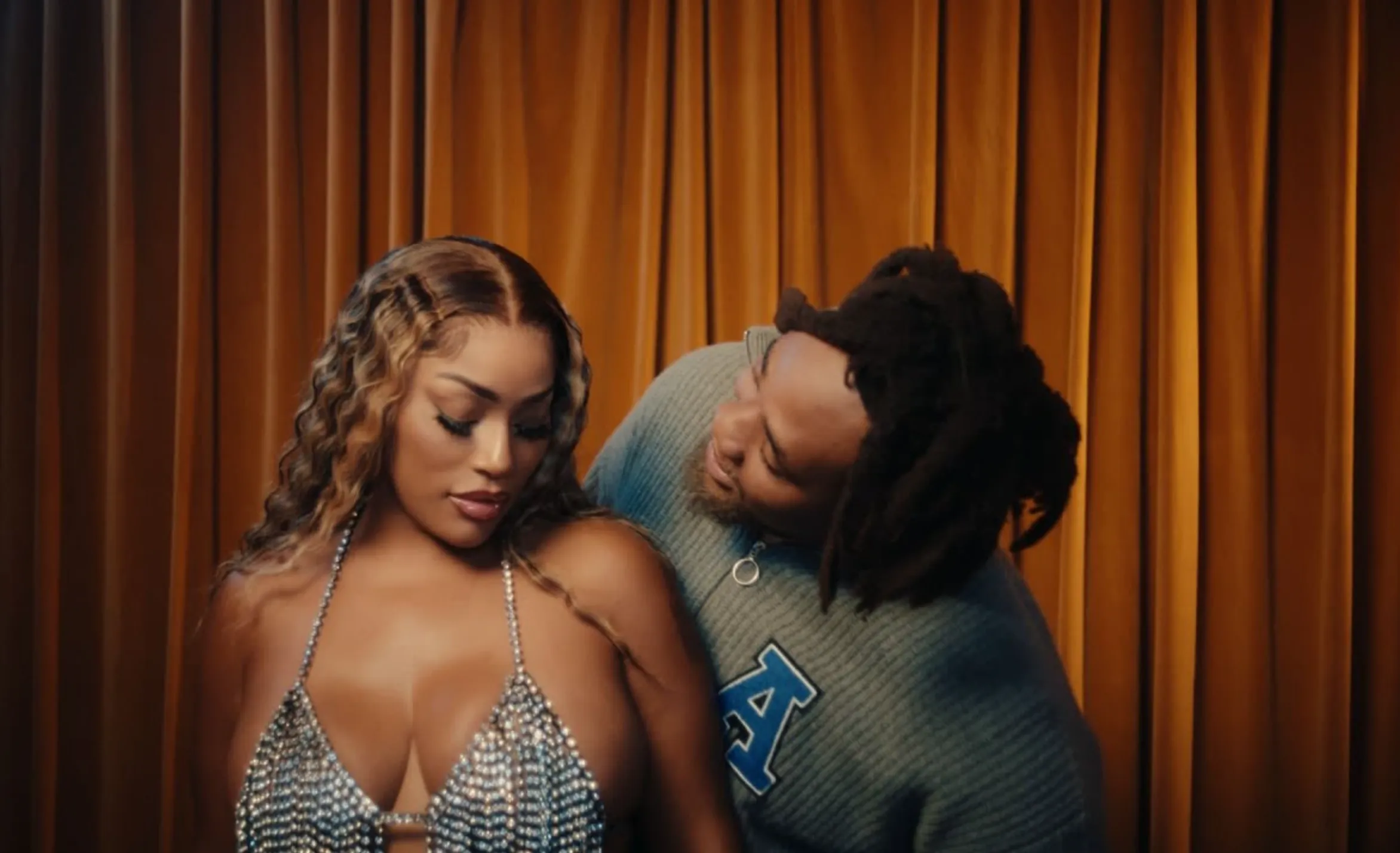 Krept, Konan, K-Trap, Ivorian Doll en meer duiken op in de What's Poppin video van Stefflon Don & BNXN