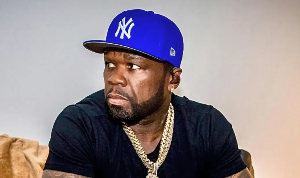 Diddy treedt af als voorzitter van zijn bedrijf Revolt en 50 Cent is er als de kippen bij: "I'll give you a few dollars"