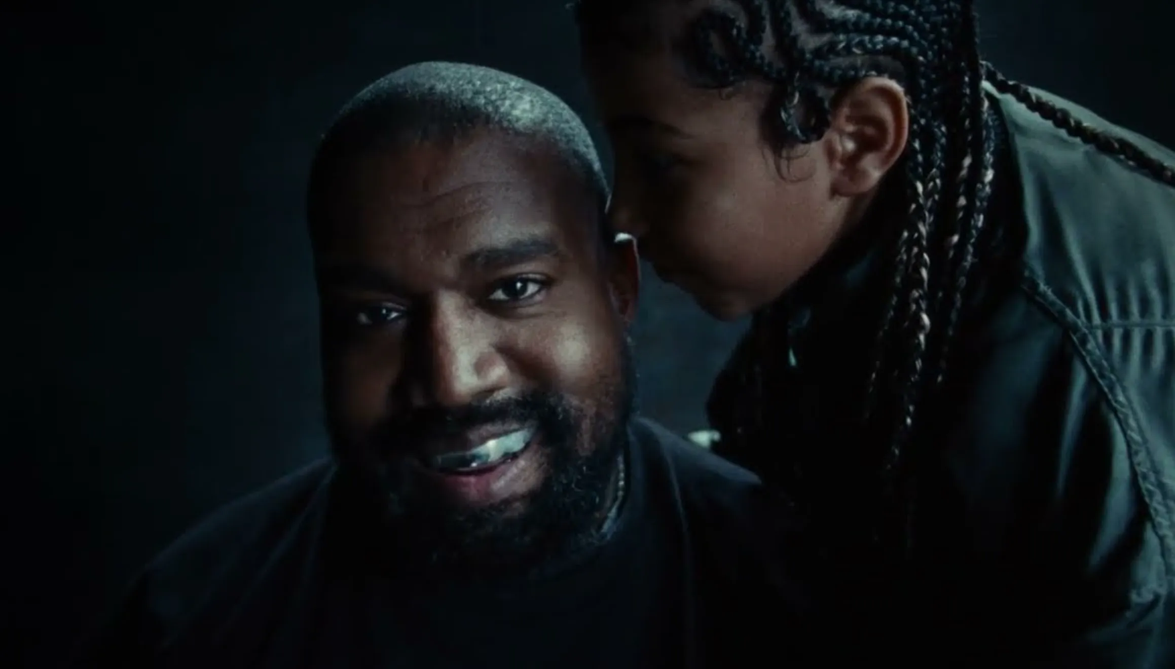 North West kondigt album aan en verwijst met titel naar classic album van haar vader Kanye