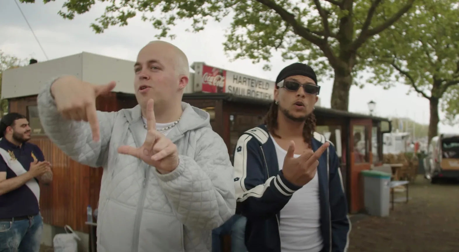 Brunzyn slaat handen ineen met Ronnie Flex voor Noa Lang (Remix) video