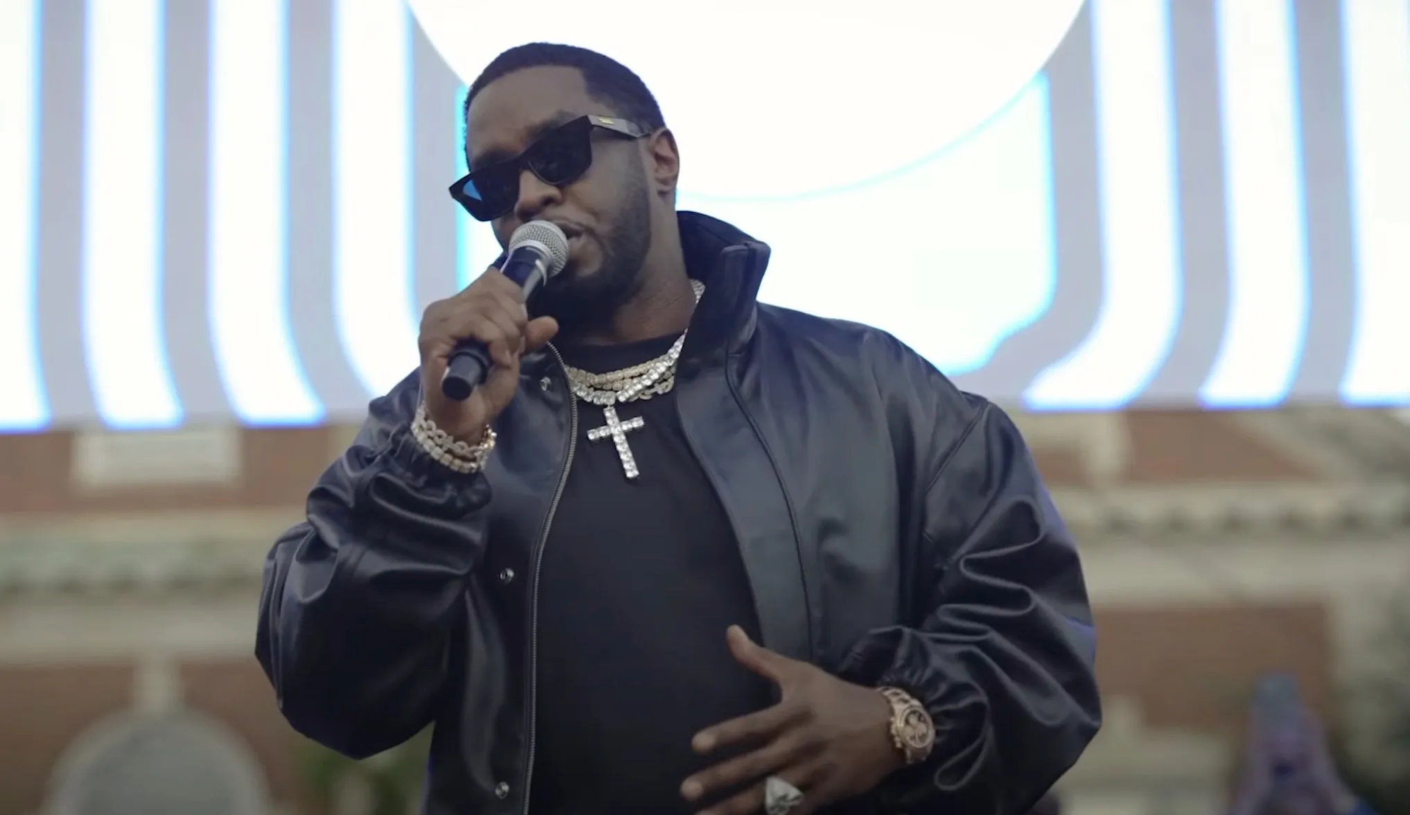 Howard University trekt eredoctoraat Diddy in en stort donatie van 1 miljoen dollar terug
