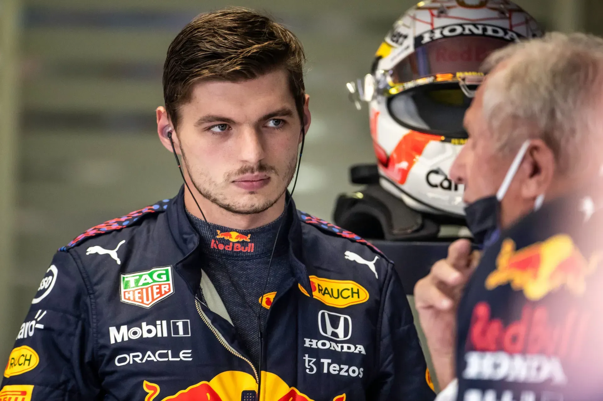 Max Verstappen viert succesvol seizoen met gepersonaliseerd horloge van 135.000 euro