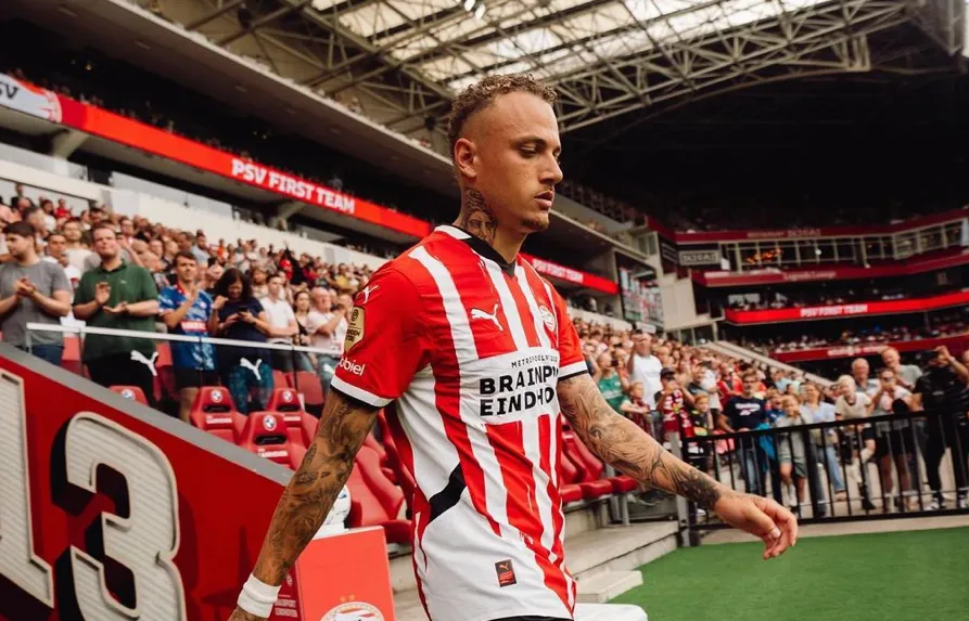 Noa Lang laat o.a. Mbappé en Raphinha achter zich en behoort tot de beste aanvallers ter wereld