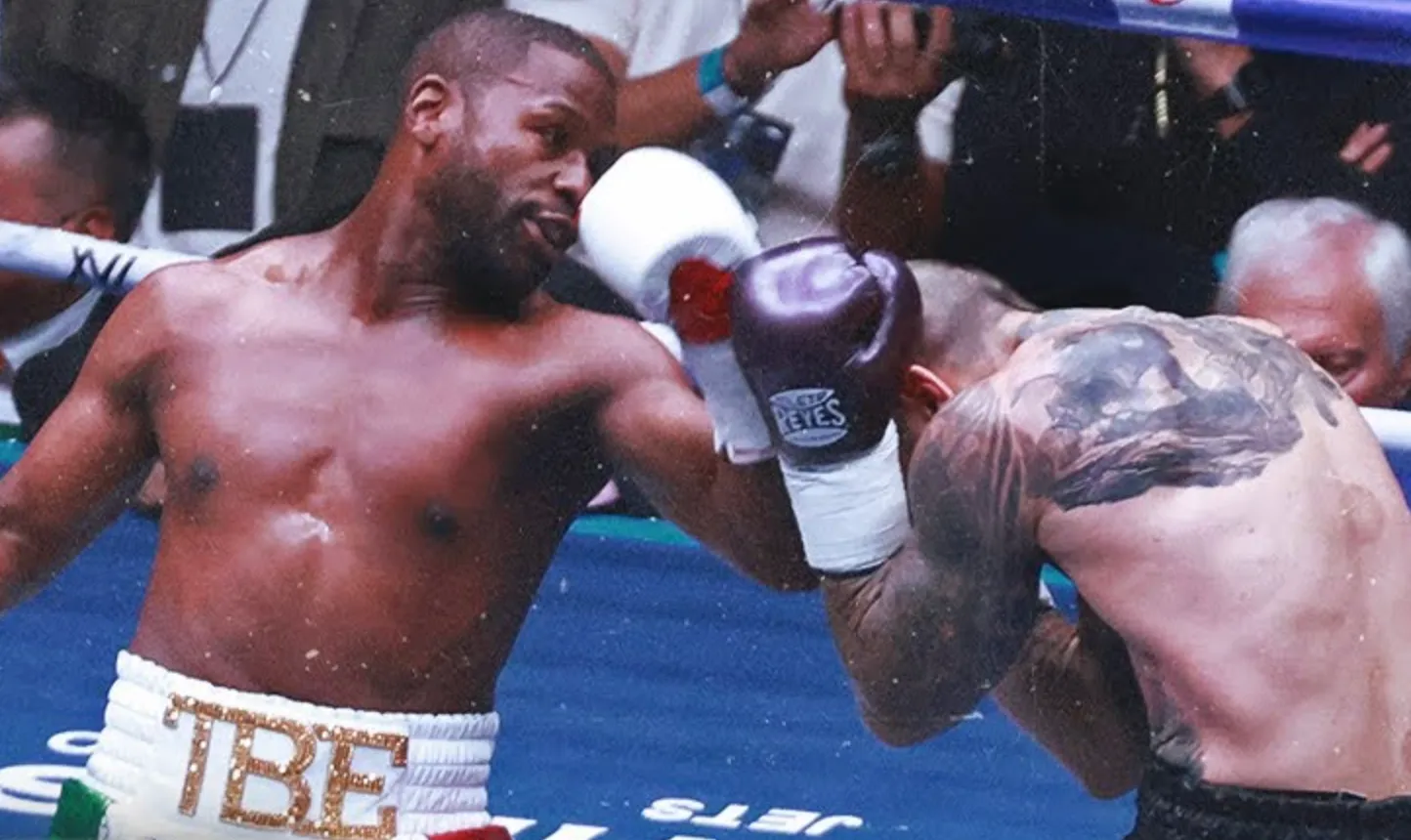 Floyd Mayweather ontslaat scheidsrechter midden in zijn gevecht