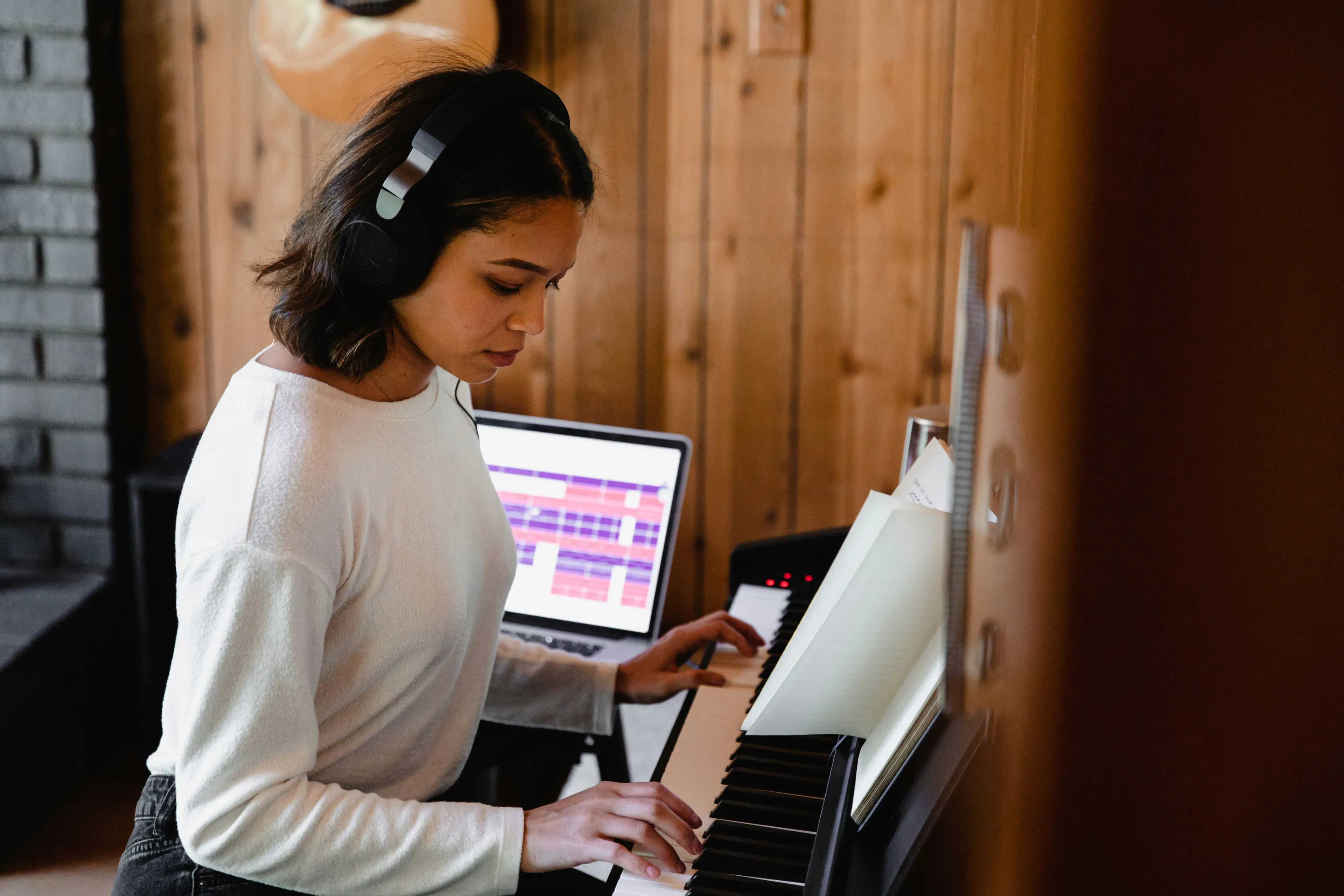 soundtrap o5x24q99zfe unsplash