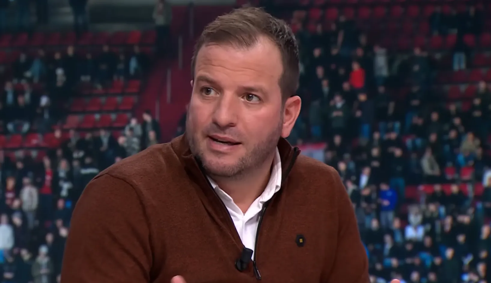 Rafael van der vaart herkent dubbele standaard na akkefietje Wout Weghorst: "Als Memphis dit had gedaan..."