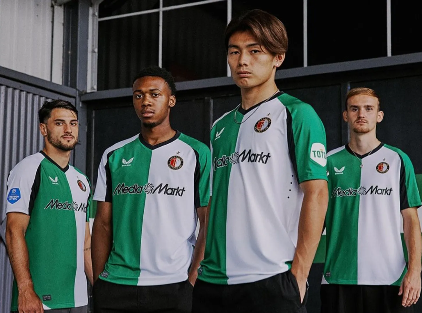 Feyenoord legende vindt dat zijn oude club niks te zoeken heeft in de Champions League: "Dan ben ik nog netjes"