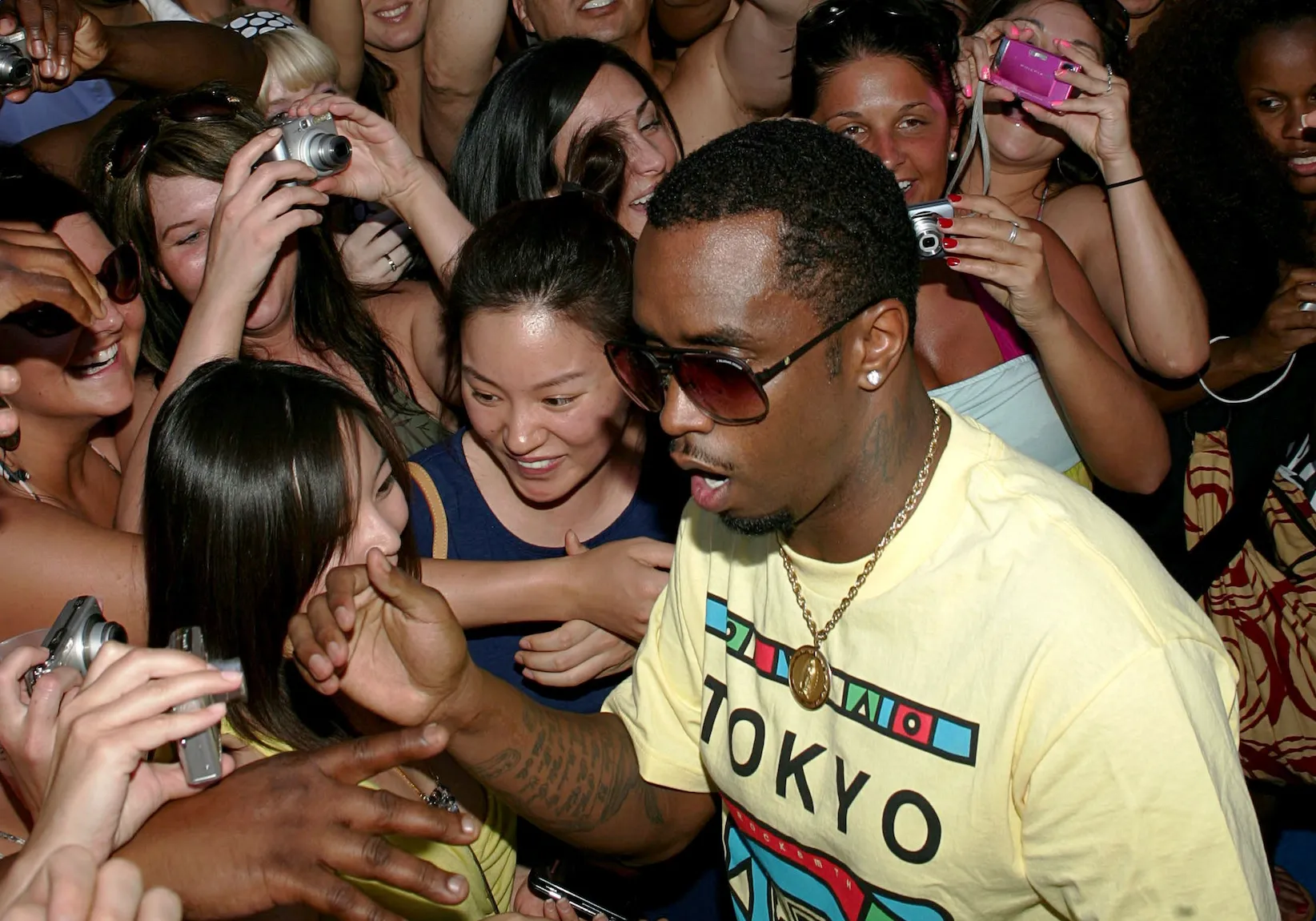 Diddy opnieuw geconfronteerd met nieuwe aanklachten van misbruik van een man en vrouw