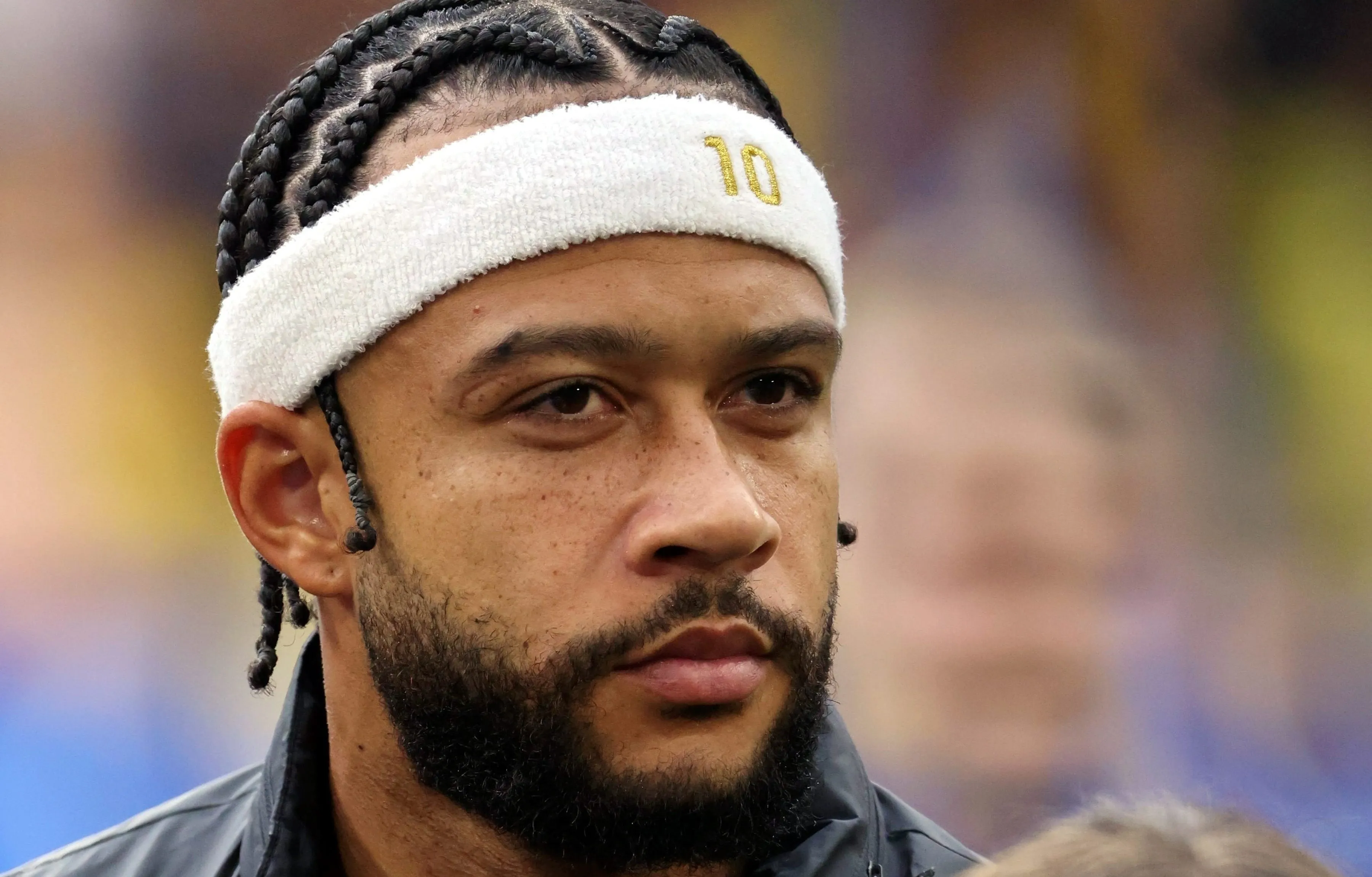 Beelden van Memphis Depay gaan de wereld over: Fans van nieuwe club in Brazilië kunnen hun ogen niet geloven